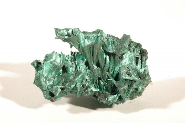 Malachite fibreuse, soyeuse et brillante-  Lubumbashi - Rep. Dem. du Congo